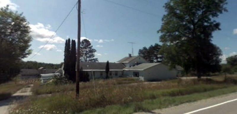 Undetermined 10 Curves Motel - Street View (newer photo)